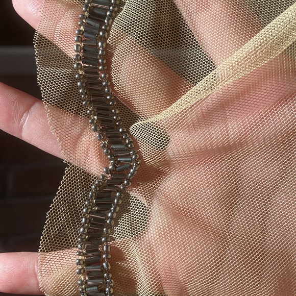 BUCKLE BLACK LABEL - NWT - tunic: sheer tan mesh s/s w gold sequins & beads - L - Picture 14 of 16